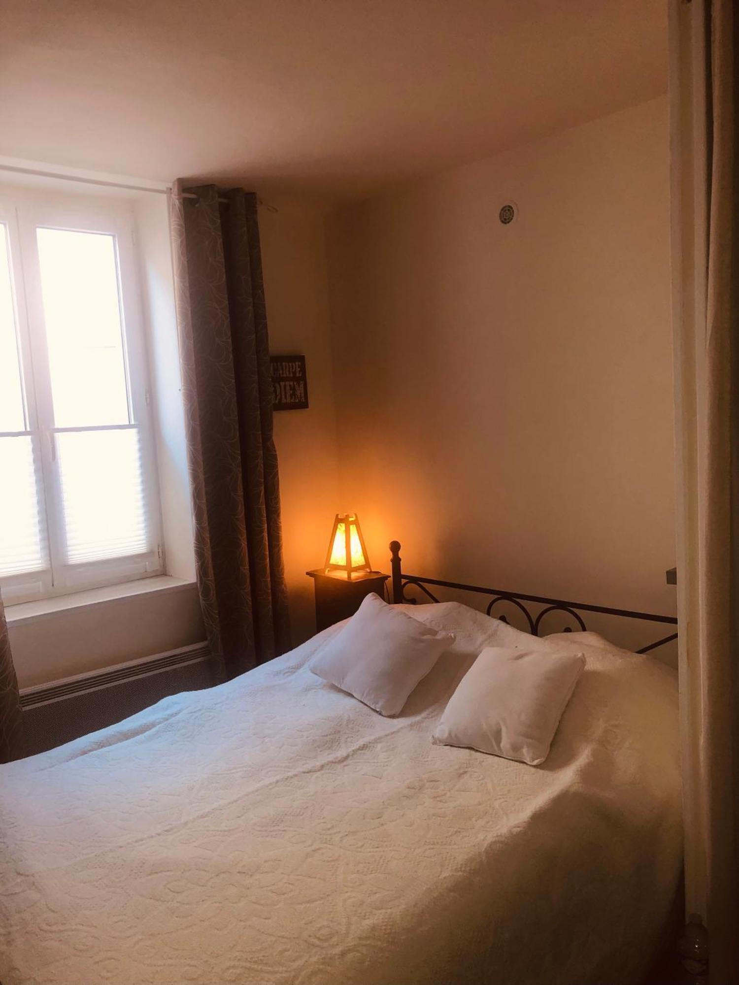 Beach, Wine, Dining, Sports, Summer, Winter Apartment Serignan Bagian luar foto
